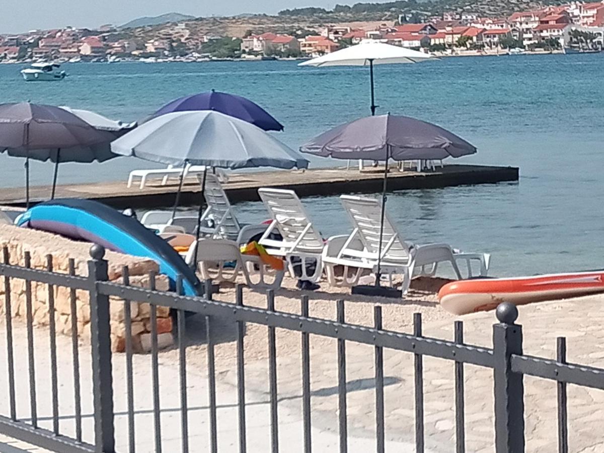 Riva 2 Apartment Крапани Екстериор снимка