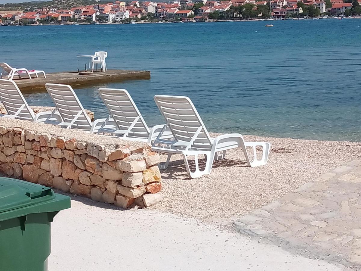 Riva 2 Apartment Крапани Екстериор снимка